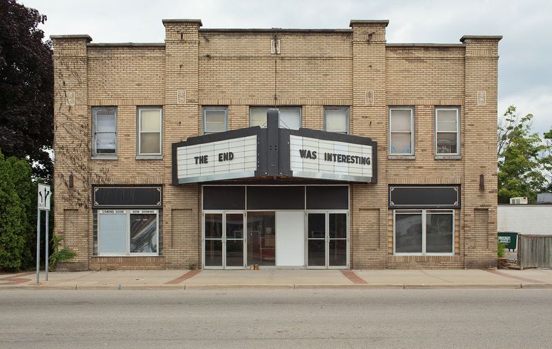 © Victoria Crayhon - Untitled Lowell Michigan, USA 44 x 30 inch archival pigment print.