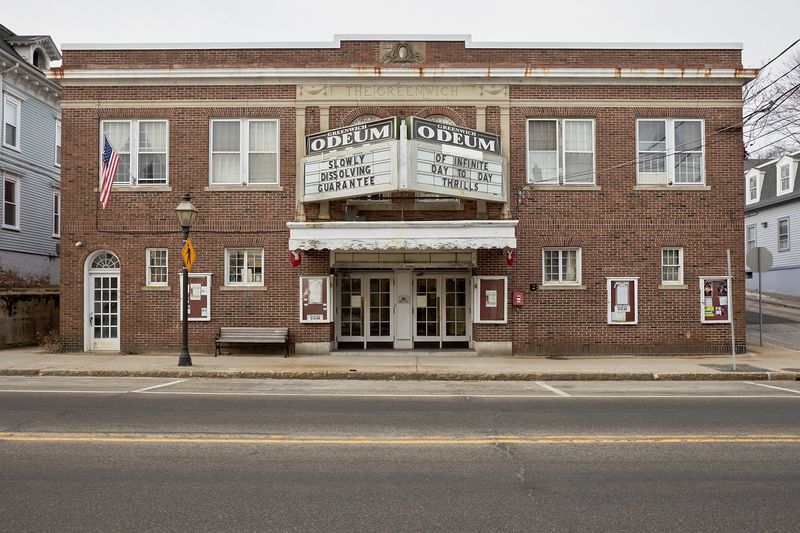 © Victoria Crayhon - Image from the Thoughts on Romance from the Road photography project