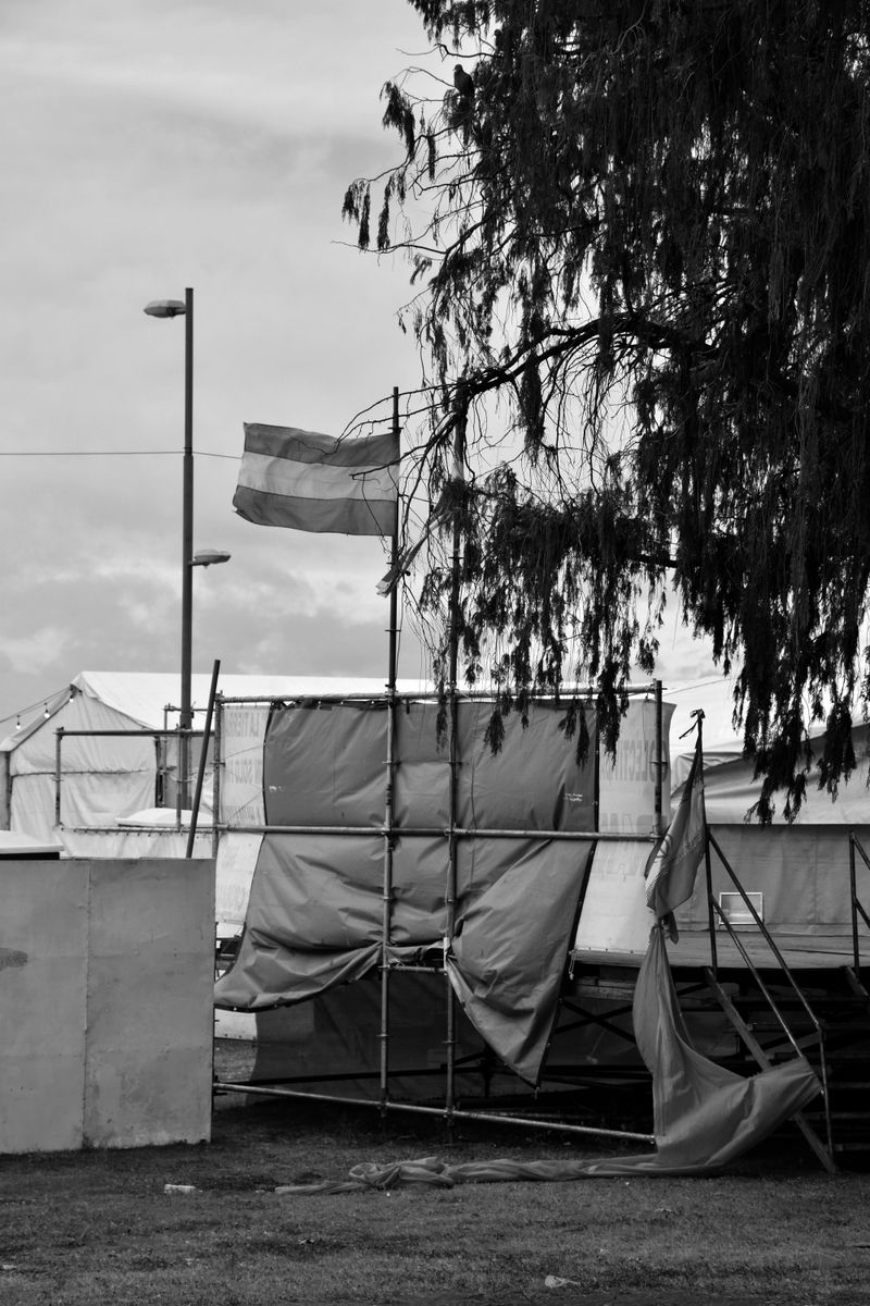 © María Hechen - Image from the As if there were no other city photography project