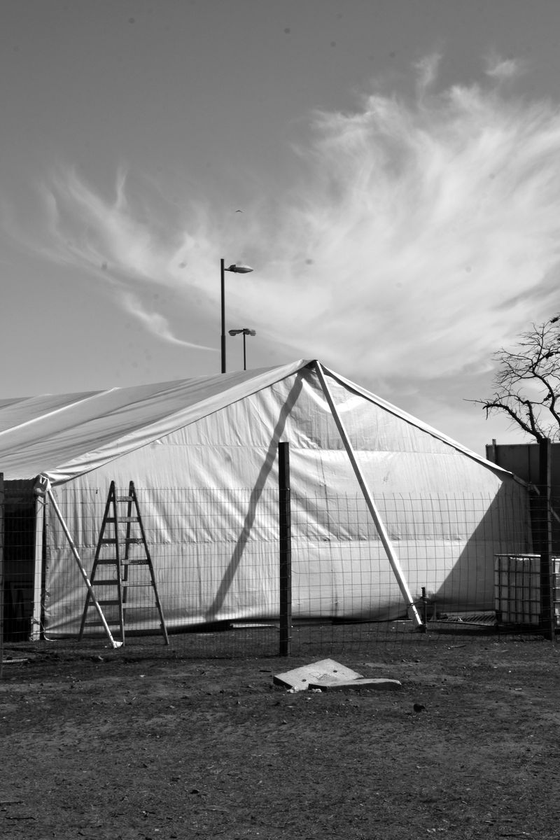 © María Hechen - Image from the As if there were no other city photography project