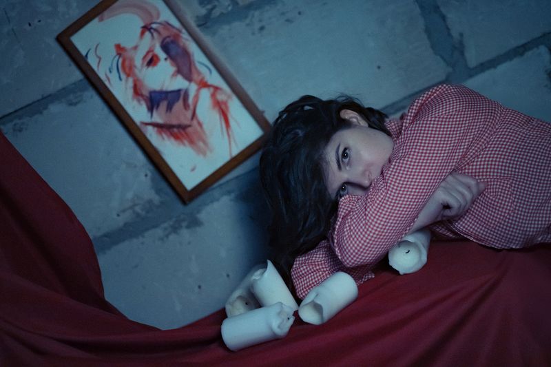 © Ksenia Shupenya - Beside the Frame