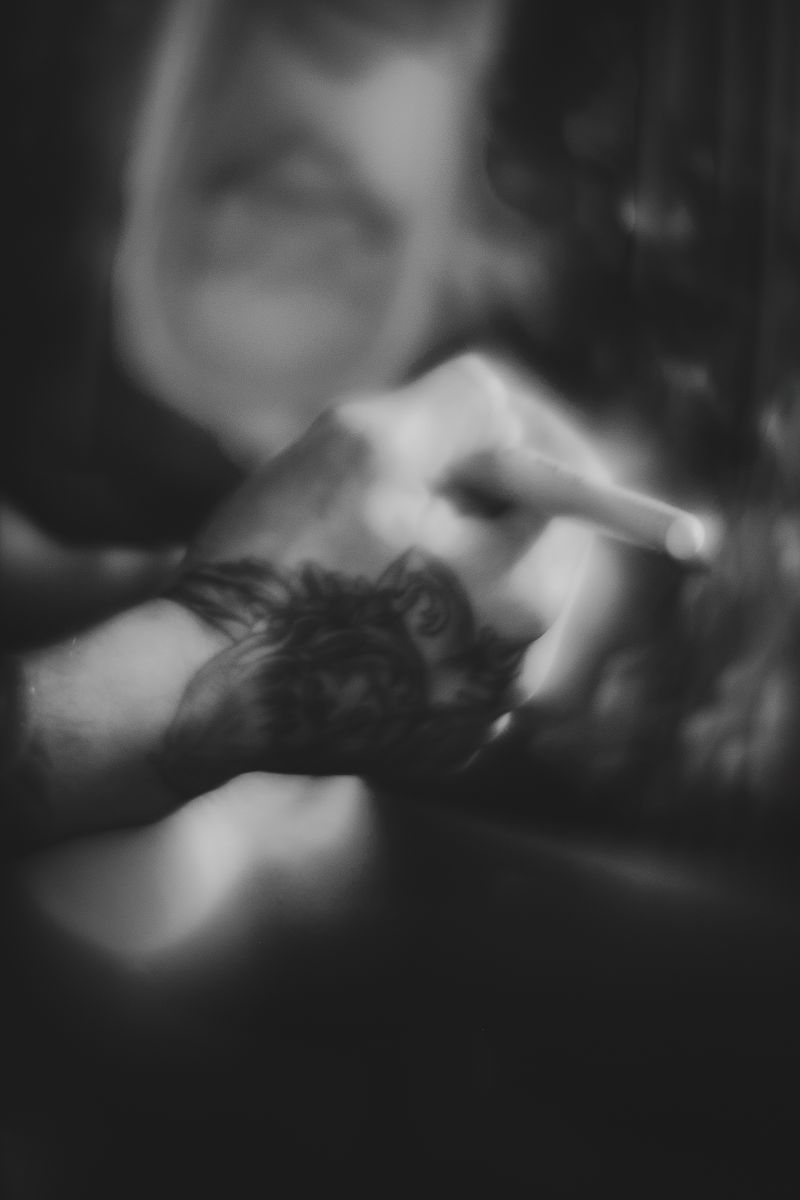 © Ksenia Shupenya - Symptom of MS - Tremors