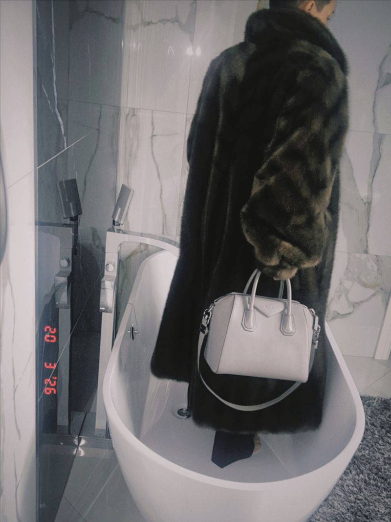 © Olesja Brandt - Image from the Dear Absurd photography project