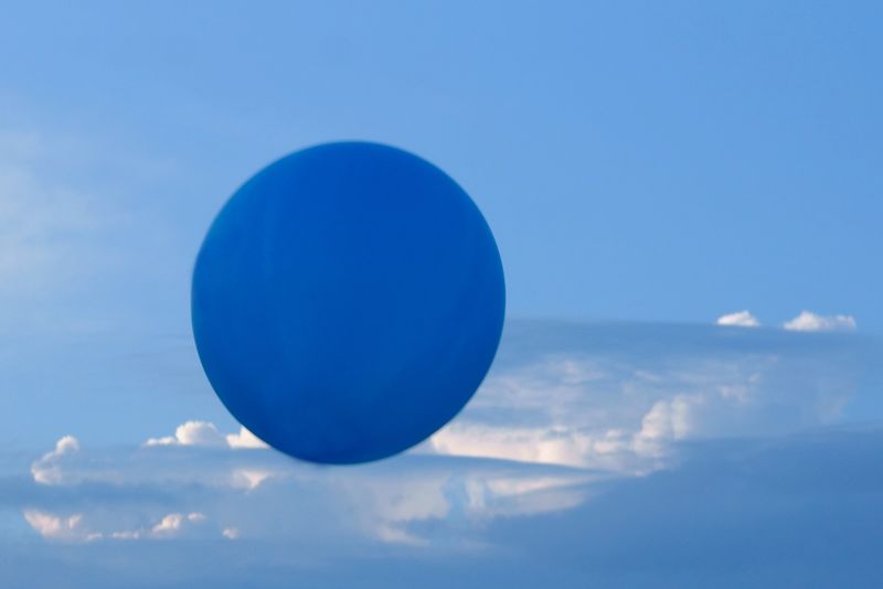 © Ting Miao - Image from the The Blue Balloon photography project