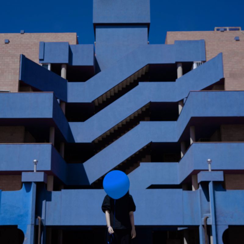 © Ting Miao - Image from the The Blue Balloon photography project