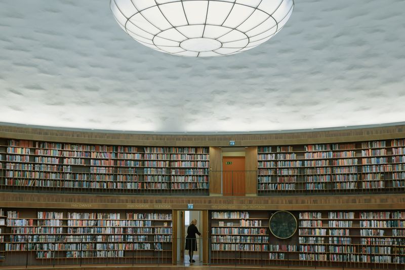 © Ting Miao - Image from the A frame from an imaginary movie photography project