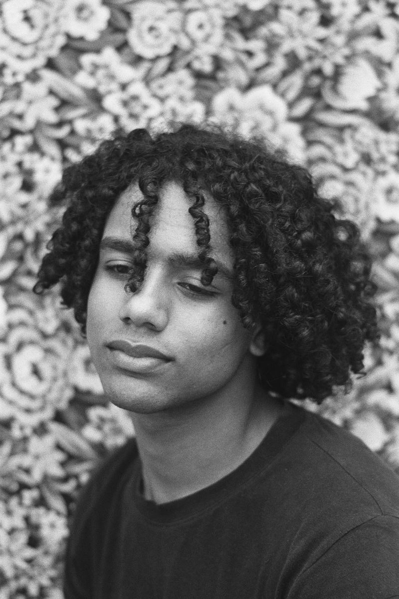 © Yasmine Hatimi - Image from the CHASING BUTTERFLIES photography project