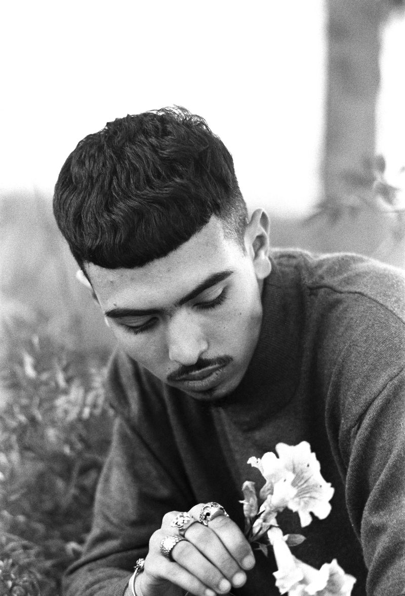 © Yasmine Hatimi - Image from the CHASING BUTTERFLIES photography project