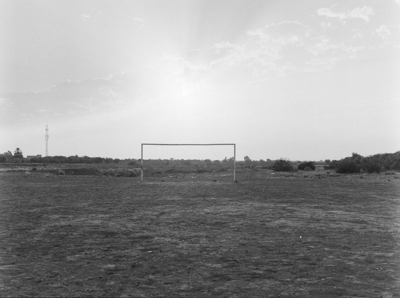 © Yasmine Hatimi - Image from the La chasse aux papillons photography project