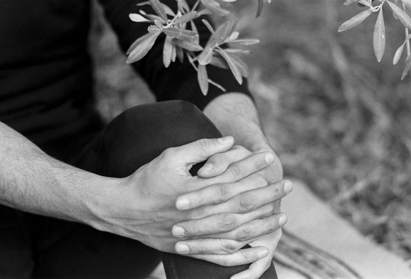 © Yasmine Hatimi - Image from the La chasse aux papillons photography project