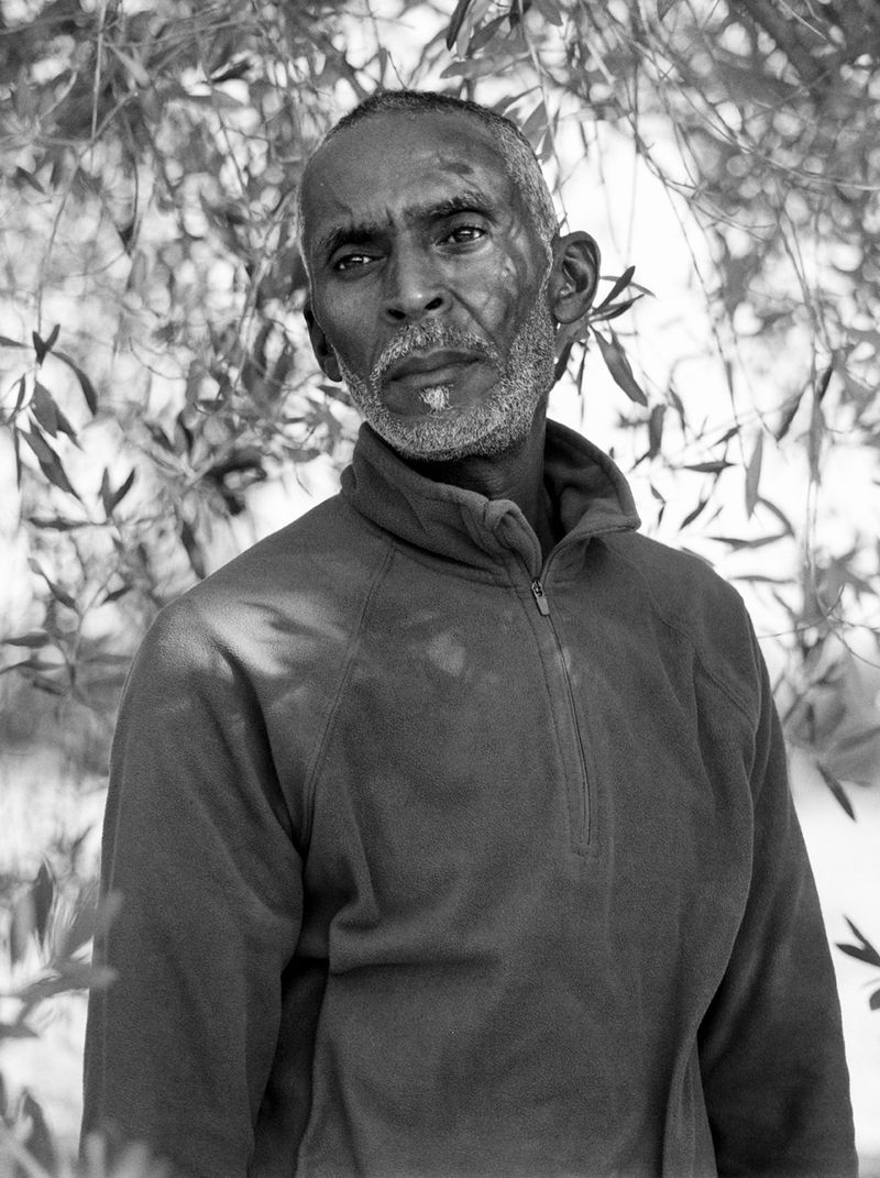 © Yasmine Hatimi - Image from the La chasse aux papillons photography project