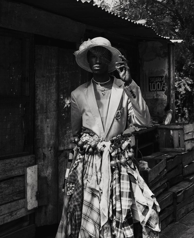 © Coosje Froentjes - Image from the WE NEVER FORGOT HOW TO FLY photography project