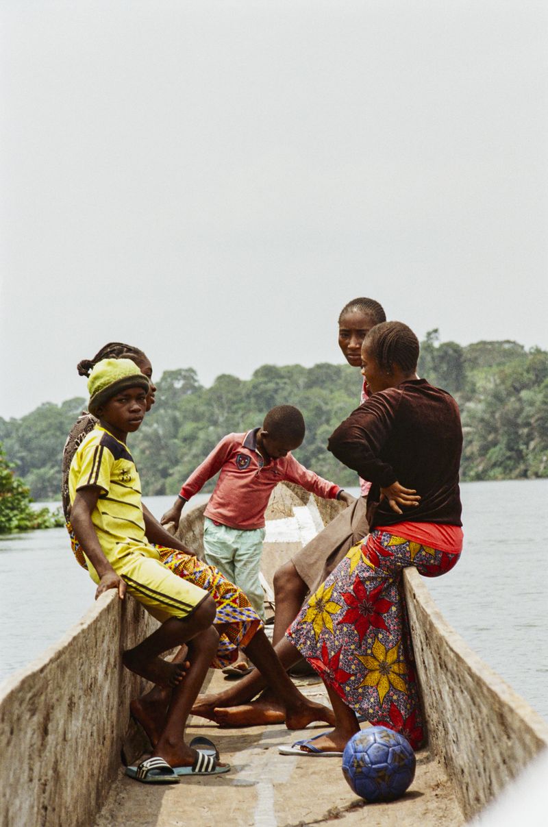 © Eleonore Menga - Image from the Mwana na Mayi (Child of the Water) photography project