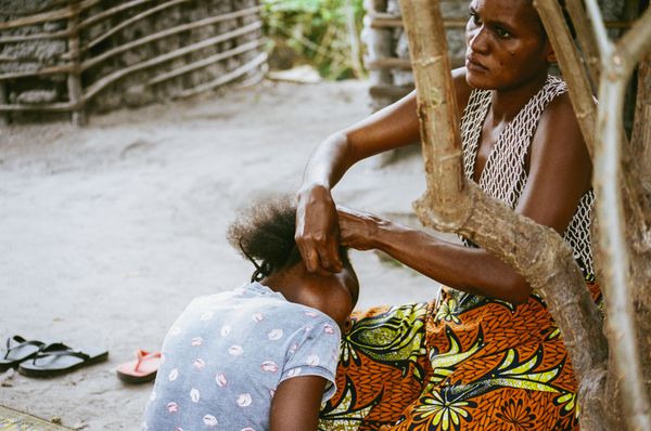 © Eleonore Menga - Image from the Mwana na Mayi (Child of the Water) photography project