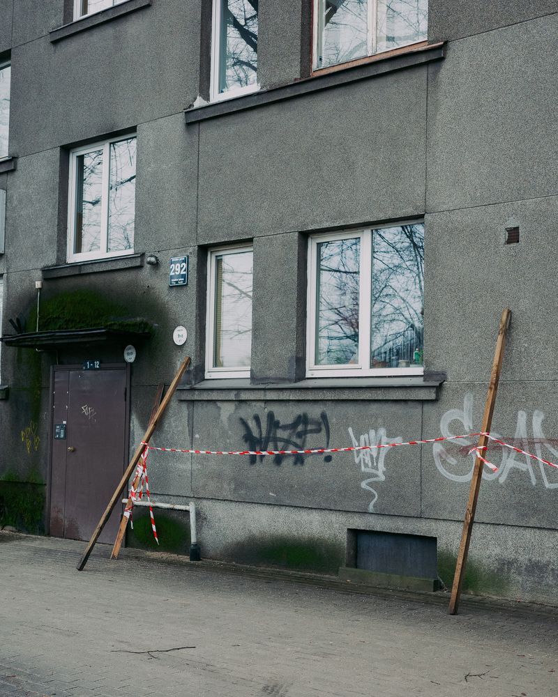 © Igor Trepeshchenok - Image from the The Thin Red And White Line photography project