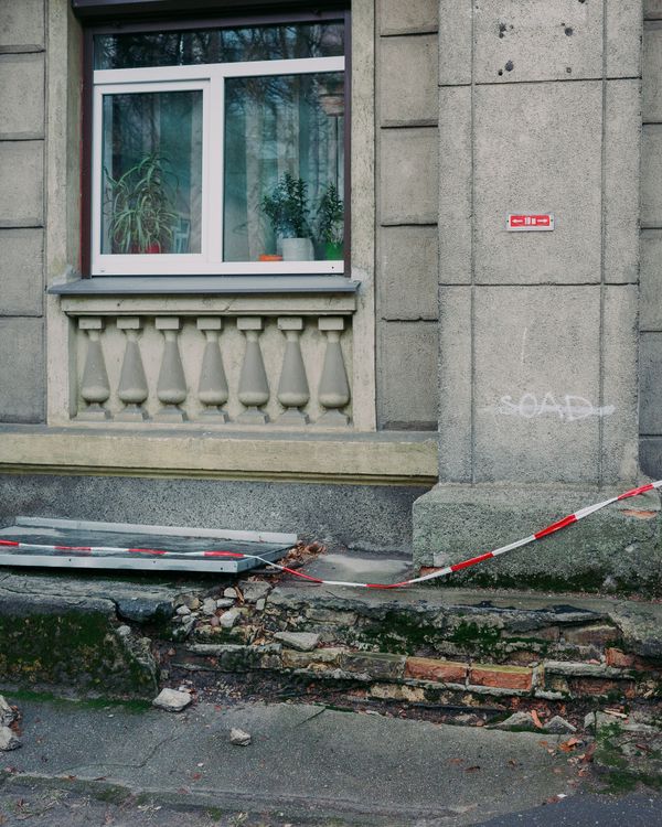 © Igor Trepeshchenok - Image from the The Thin Red And White Line photography project