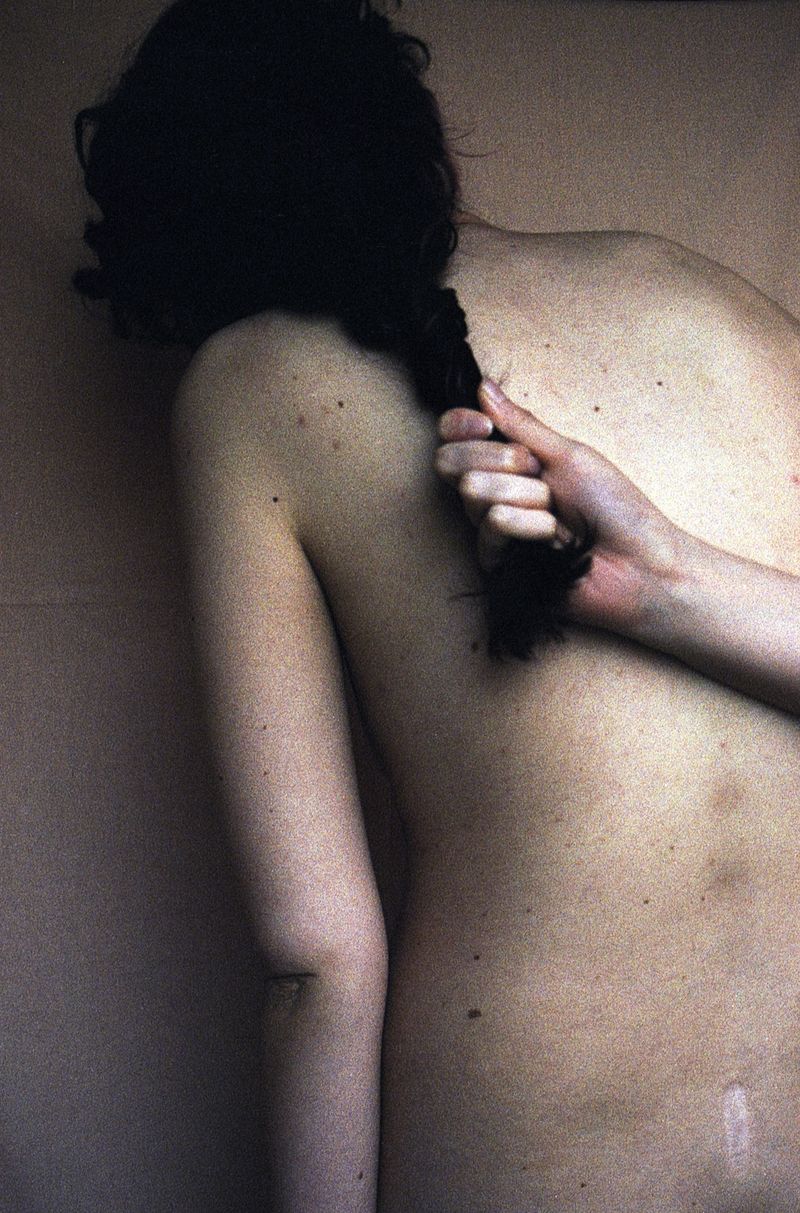 © Fiorella Del Castillo - Image from the Residuos de un contacto: Manipulación photography project