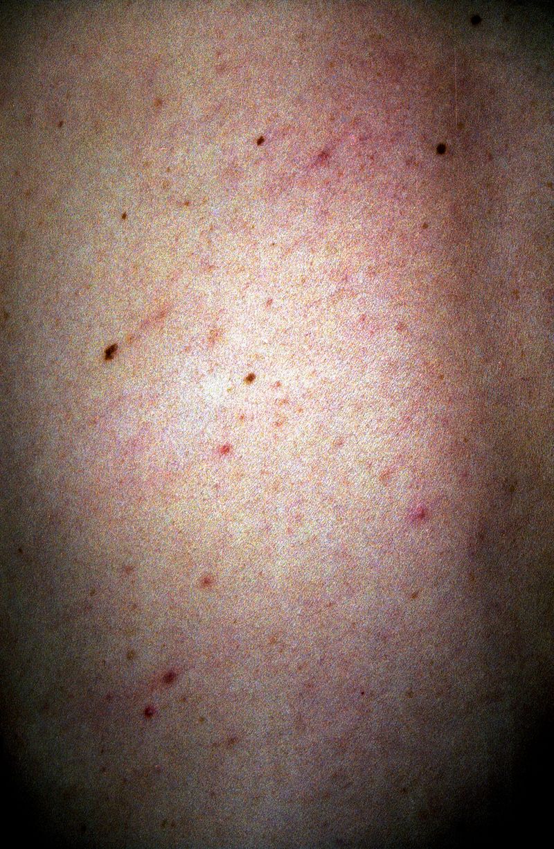 © Fiorella Del Castillo - Image from the Residuos de un contacto: Manipulación photography project