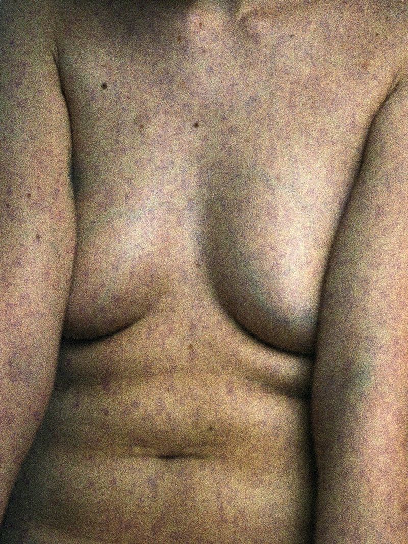 © Fiorella Del Castillo - Image from the Residuos de un contacto: Manipulación photography project
