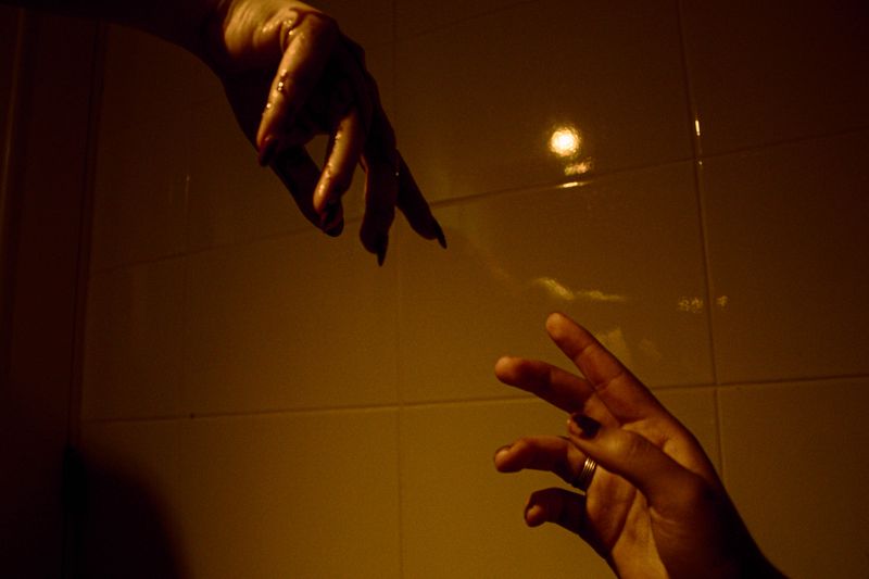© Sofia Tovar - Image from the Carmilla & Laura photography project