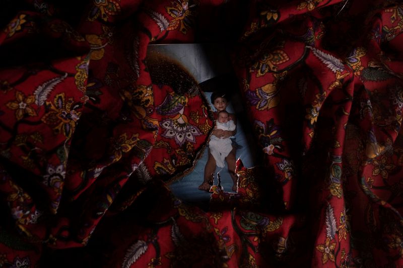 © Sergei Stroitelev - Image from the Family Album photography project