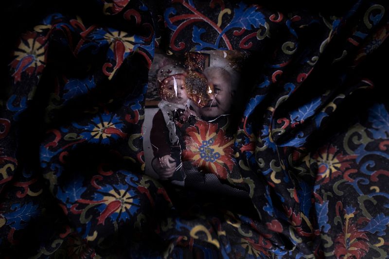 © Sergei Stroitelev - Image from the Family Album photography project