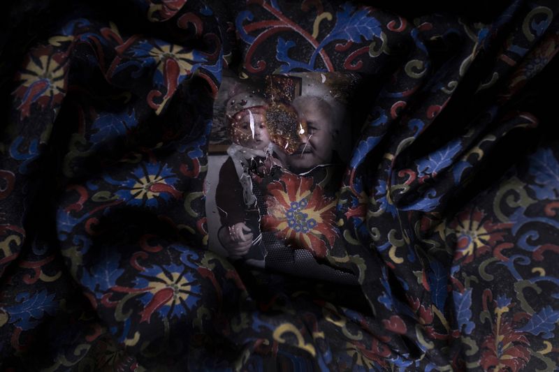© Sergei Stroitelev - Image from the Family Album photography project