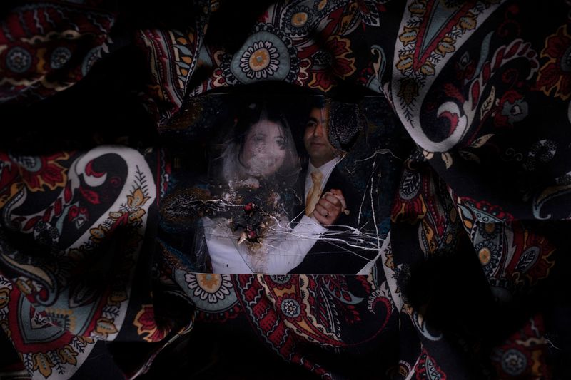 © Sergei Stroitelev - Image from the Family Album photography project