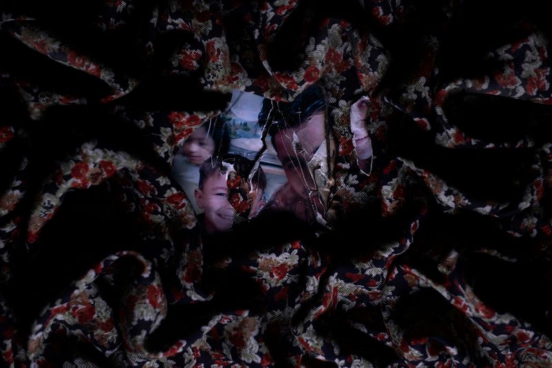 © Sergei Stroitelev - Image from the Family Album photography project