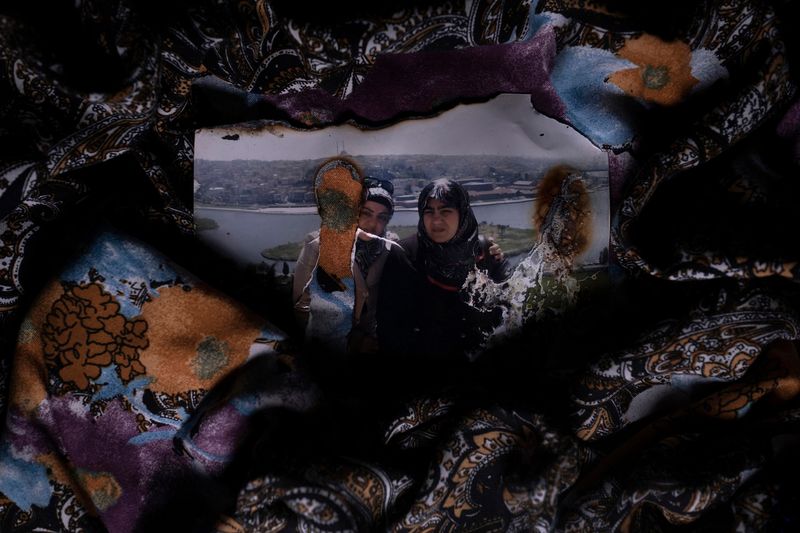 © Sergei Stroitelev - Image from the Family Album photography project