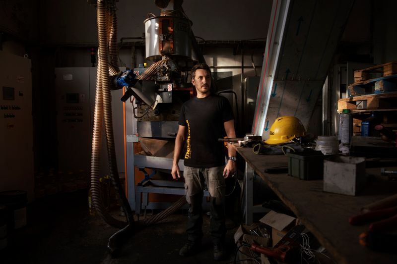 © Francesco Rucci & Francesco Marinelli - Image from the Operai photography project