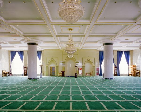 © Li Ming - Image from the Beneath the Citadels: The Visible Islamic World photography project