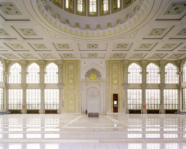 © Li Ming - Image from the Beneath the Citadels: The Visible Islamic World photography project