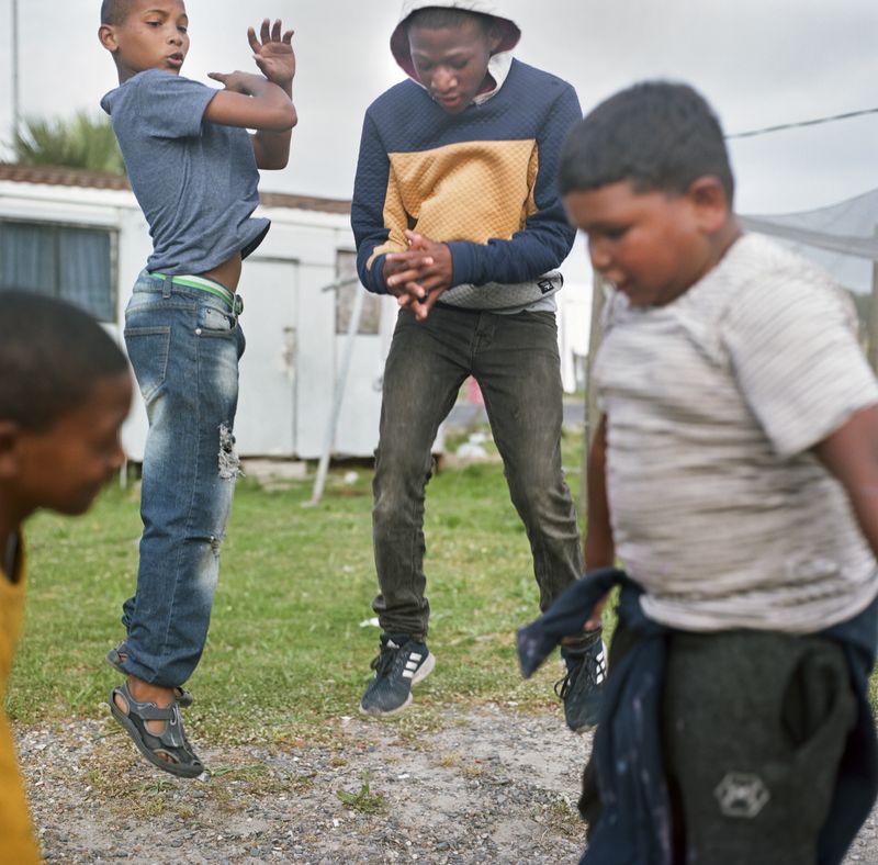 © Laura Pannack - Image from the The journey home from school photography project