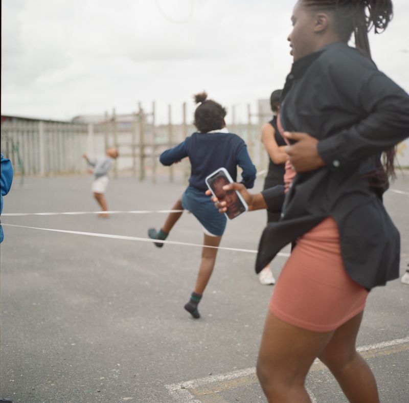 © Laura Pannack - laura pannack_- 5. The journey home from school - analog photograph 10-2023
