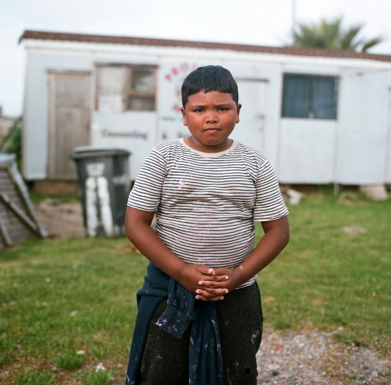 © Laura Pannack - laura pannack_- 5. The journey home from school - analog photograph 10-2023