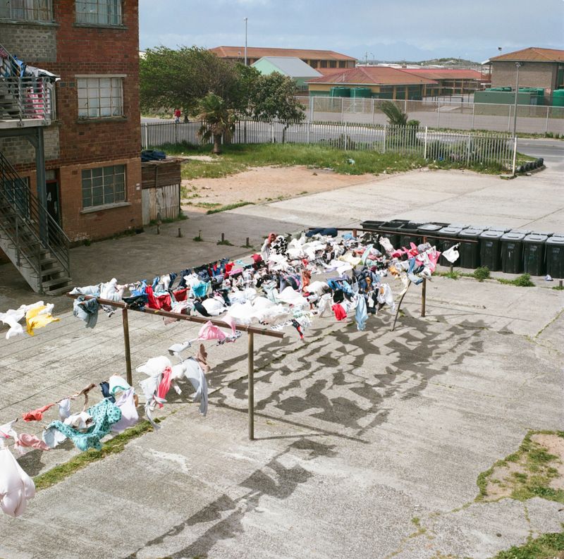 © Laura Pannack - laura pannack_- 5. The journey home from school - analog photograph 10-2023
