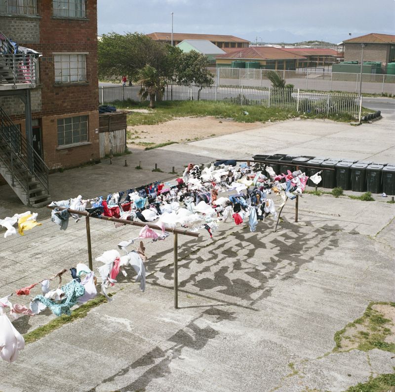 © Laura Pannack - laura pannack_- 5. The journey home from school - analog photograph 10-2023