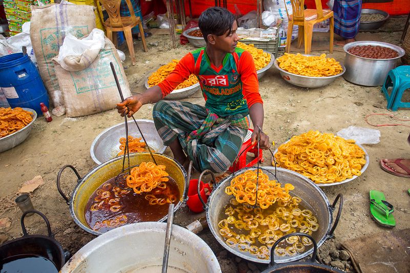 © Jahangir Alam Onuchcha - Image from the Largest fish fair in Southern Asia. photography project