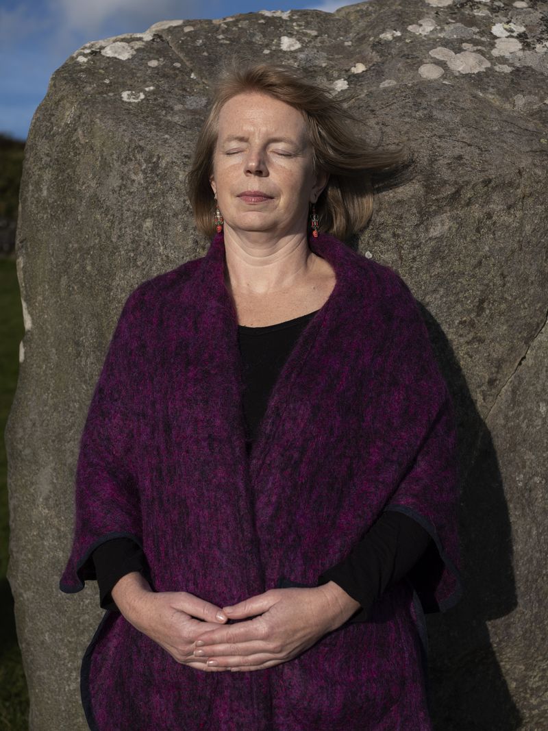 © Izabela Jurcewicz - End-of-Life Doula Melissa meditating