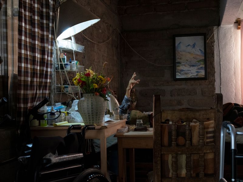 © Izabela Jurcewicz - Luciano talking about his life with a Doula