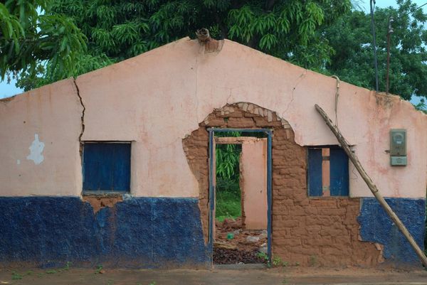 © Michelle Bastos - Image from the About Lines, Mistakes and Absences photography project