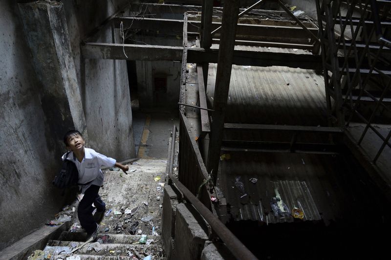 © Laurent Weyl - Image from the President Hotel - Ho Chi Minh City - Vietnam photography project