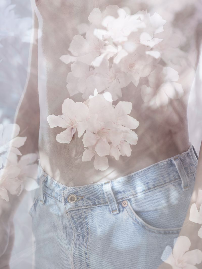 © Joseph Desler Costa - Baby Blue Jeans Flower Boy Body, Joseph Desler Costa