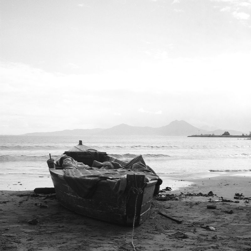 © Irene Zottola - Image from the De l'autre côté de la mer photography project