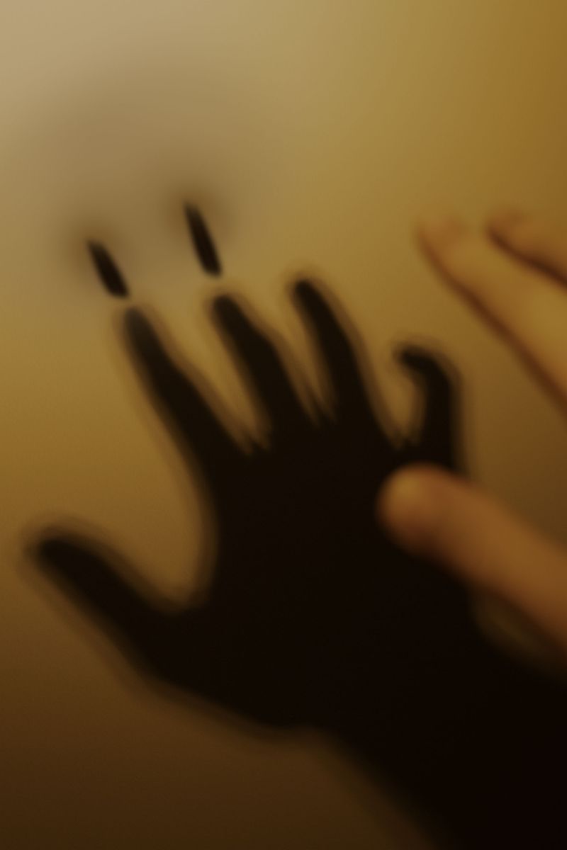 © Orly Morgenstern - Fingers of fire - candle lights