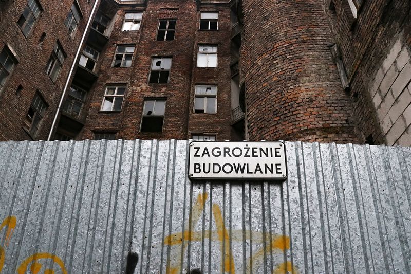 © Orly Morgenstern - "Construction hazard" (Polish)