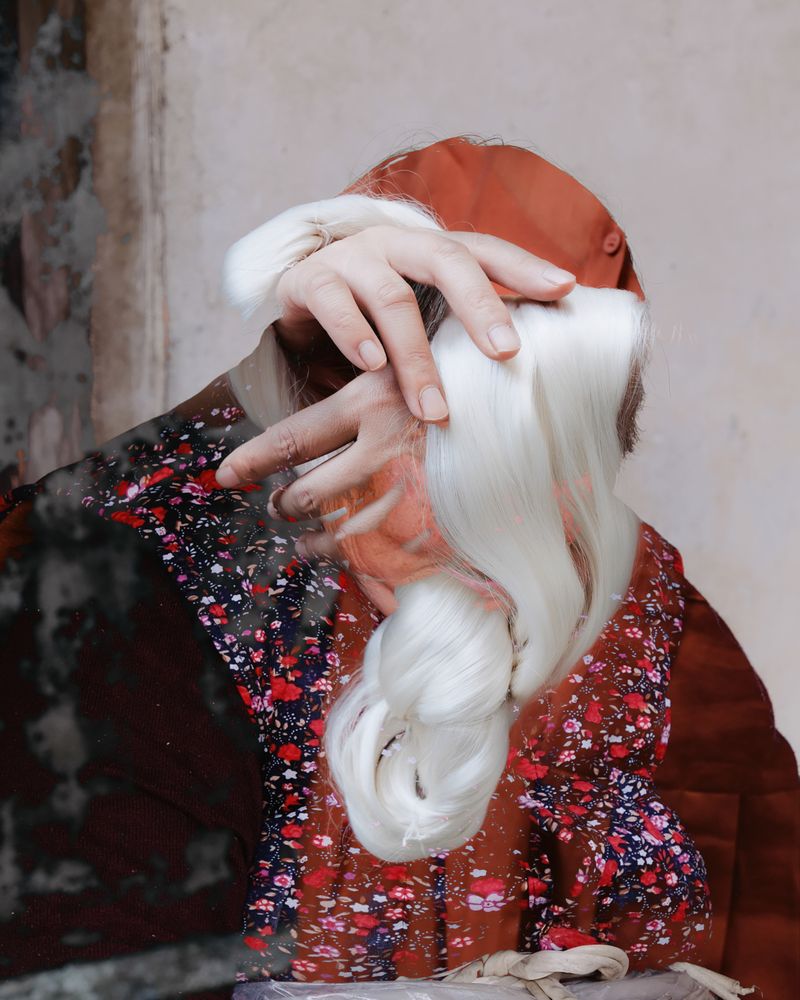 © Yiming Zhu - A Hidden Identity