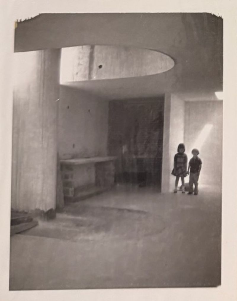 © Marina Bernardi Peschard - Image from the chez eux photography project