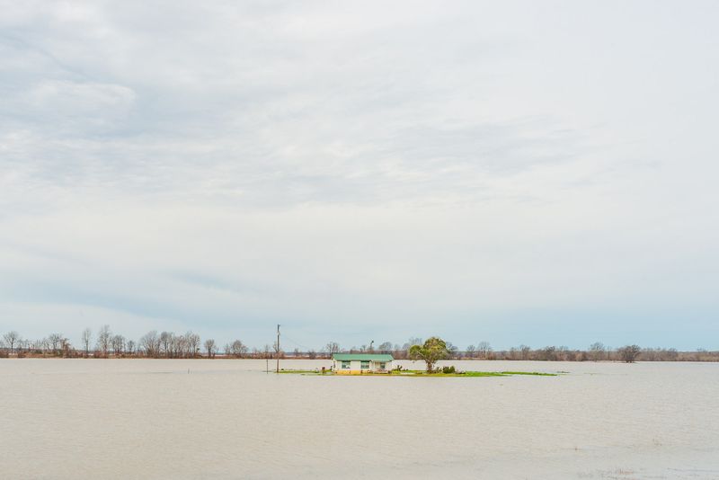 © Cynthia Johnston - Image from the Somewhere in the Middle photography project